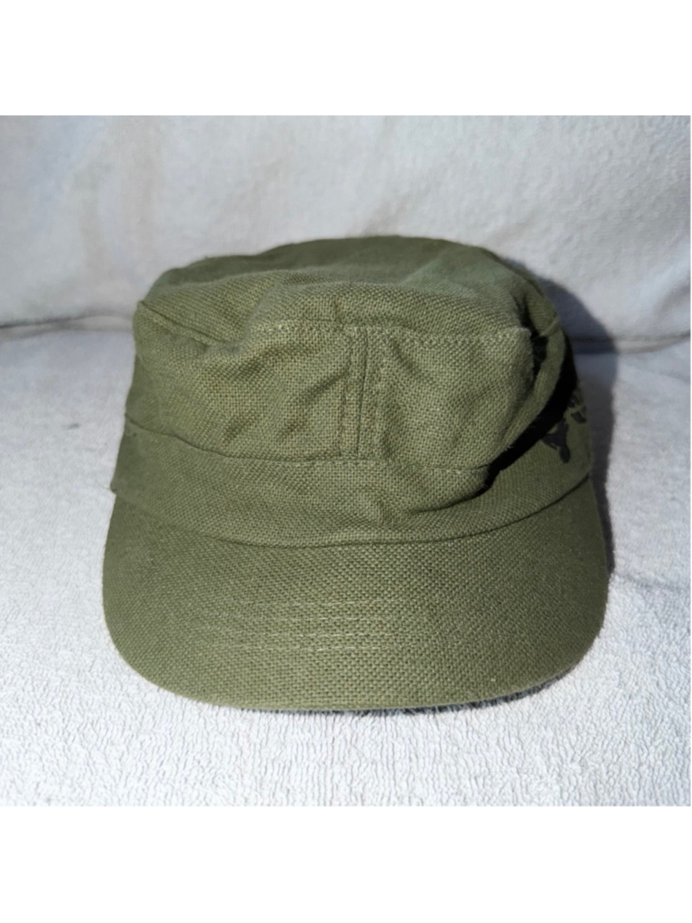 NOS Adult Small Vintage Y2K Hot Topic Army Green Skull & Cross Bones Cotton Hat